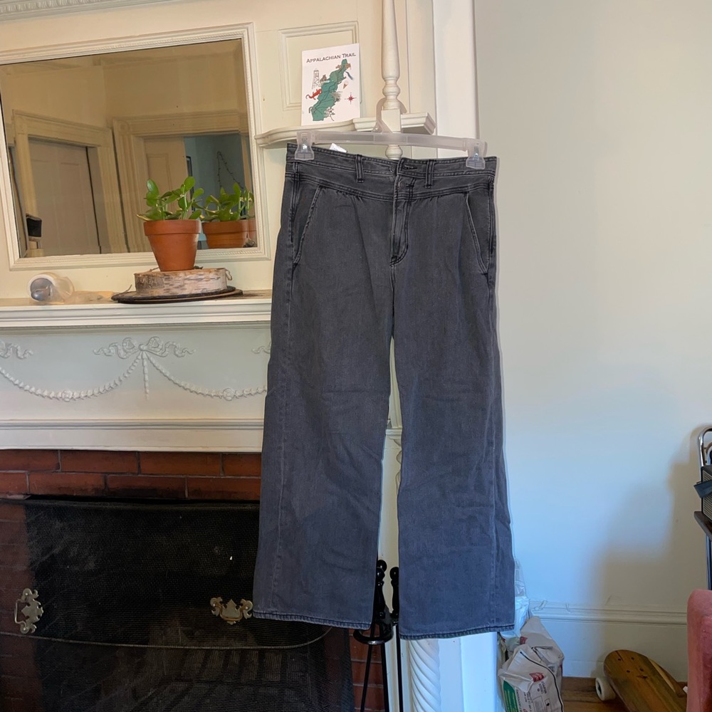 AE Black semi- flared jeans